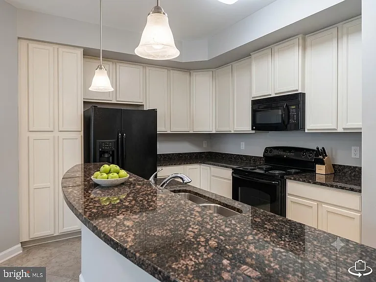 21650 Romans Dr — Photo 5