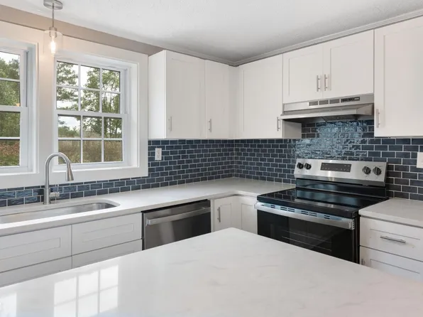 1120 S Arendell Ave, Zebulon, NC 27597