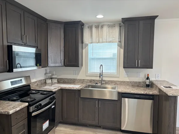 410 Barrington Rd Lot 67, Wauconda, IL 60084