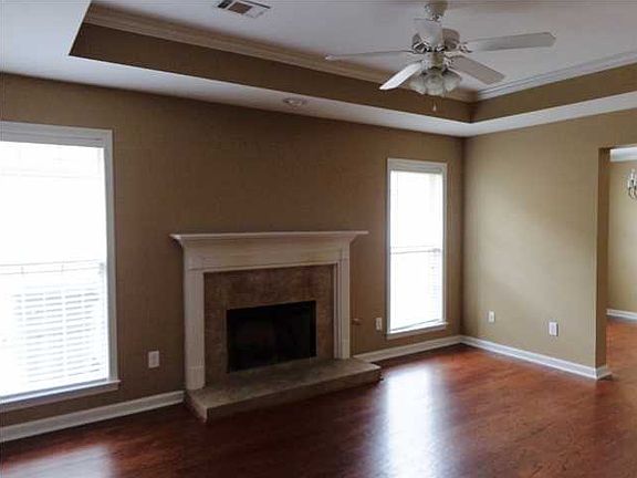 5th image of 8609 Hallwood Dr