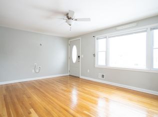 263 Pierce Ave, Warwick, RI 02888