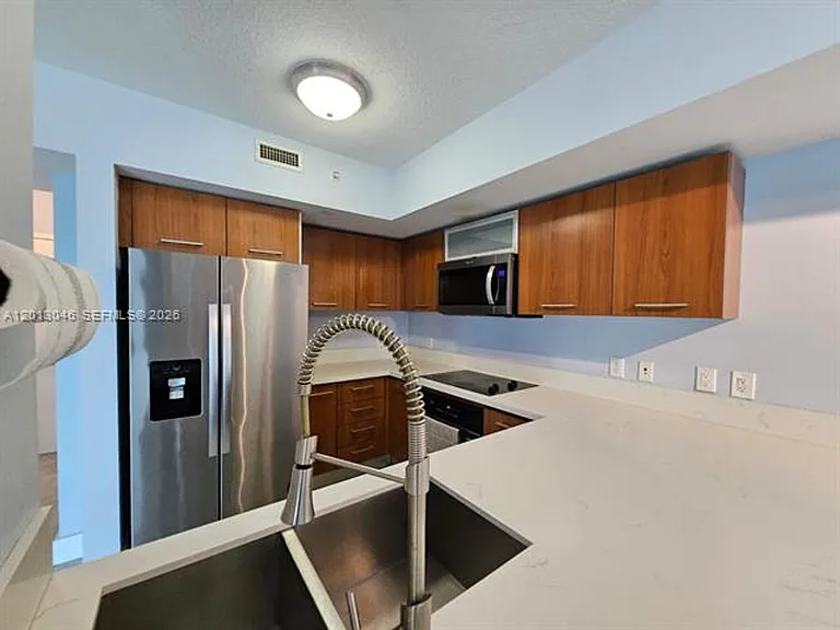 9055 SW 73rd Court Rd #1008 — Photo 1