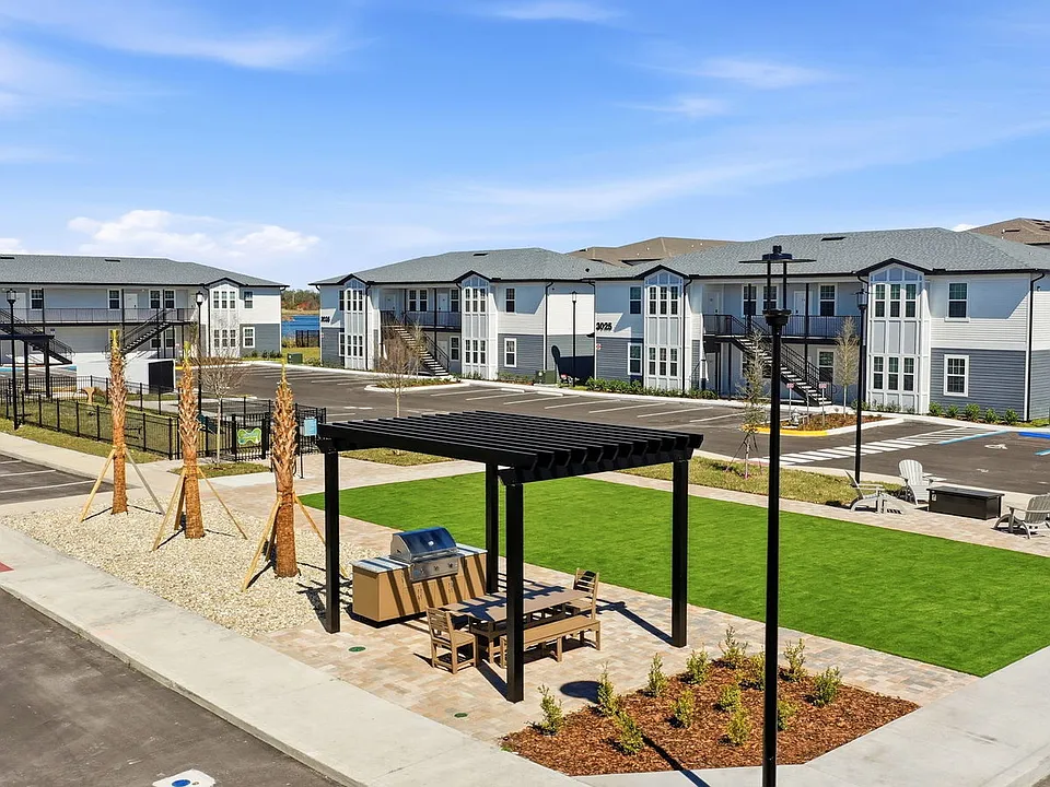 Venture Apartments