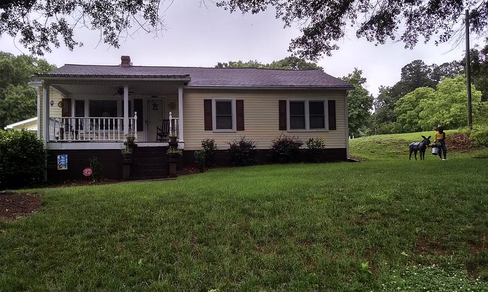 1st image of 1138 Bridges St