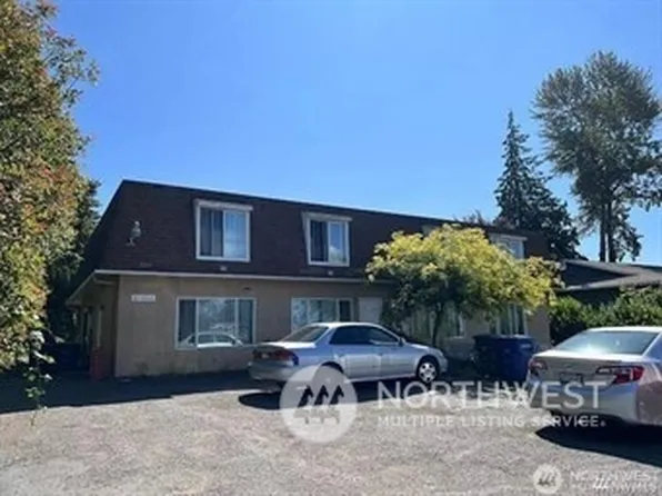 21822 30th Avenue S, Des Moines, WA 98198