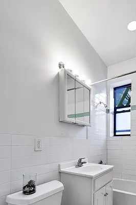 Rented by Trion Real Estate Management | media 26