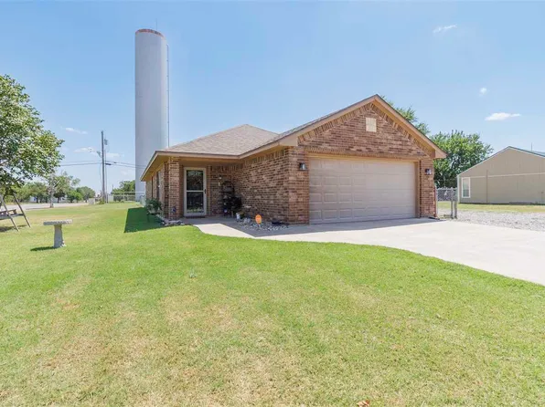 718 5th St, Elgin, OK 73538