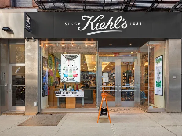 140 West 69th Street image 8 of 15