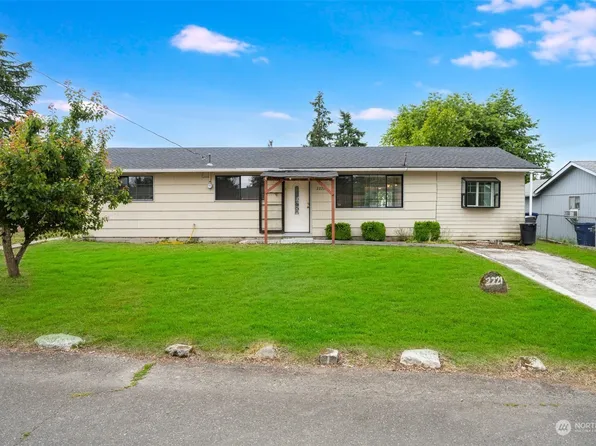 2221 SW 332nd Street, Federal Way, WA 98023