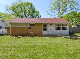 1119 W Beardsley Ave, Champaign, IL 61821