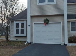 44 Wilan Ln, Albany, NY 12203