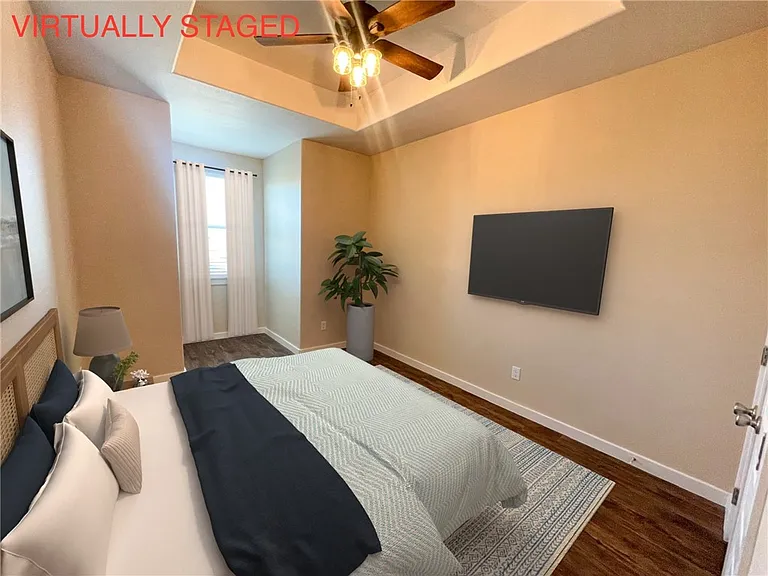 13957 Fortuna Bay Dr #B — Photo 26