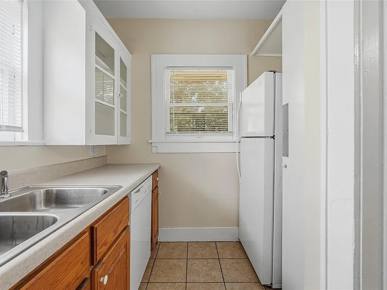 4201 Woodleigh St #3 — Photo 7