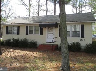 708 E College Ave, Salisbury, MD 21804