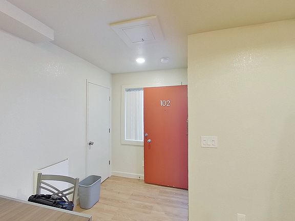 3rd image of 2437 Piedmont Ave APT 102