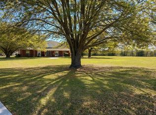 10 Tierra Lago Dr, Carriere, MS 39426