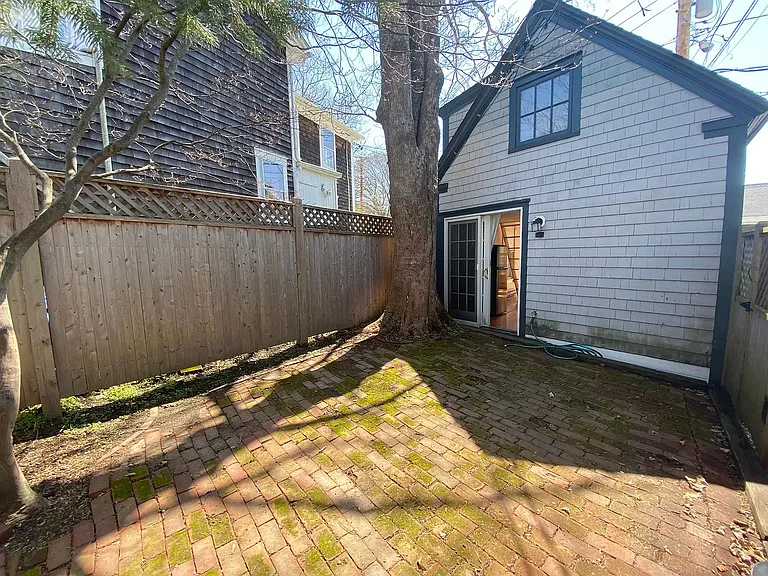 5 Poplar St — Photo 8