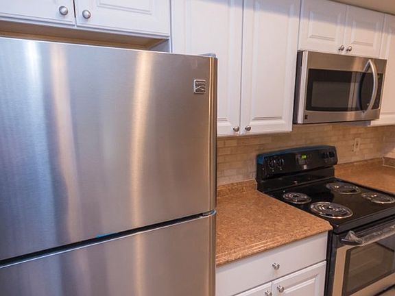 2nd image of 7432 SW 14th Pl