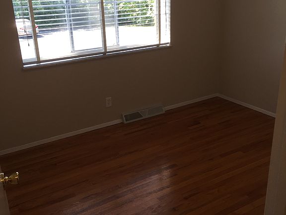 5th image of 2821 Laclede Station Road # First Floor