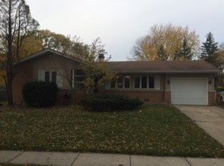 1198 Carswell Ave, Elk Grove Village, IL 60007