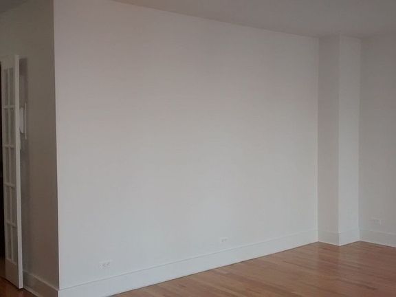 3rd image of 401 E 81st St APT 9B