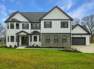 317 1/2 Shafer Rd, Coraopolis, PA 15108