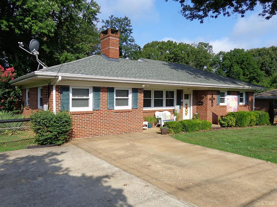 1st image of 609 Hayes Dr
