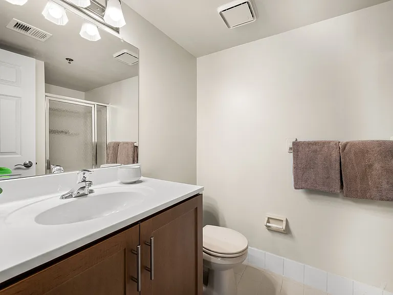 Chaddwell Apartments — Photo 26