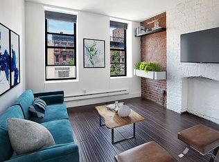 644 10th Ave APT 4, New York, NY 10036