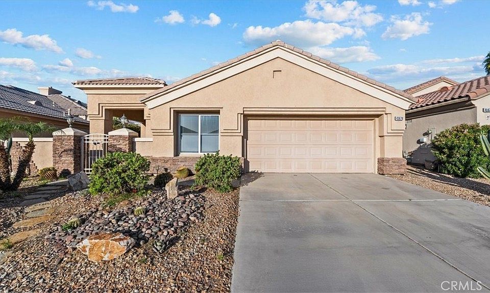 1st image of 43679 Old Troon Ct