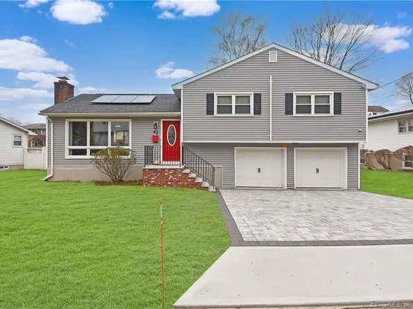 43 Rosengarten Drive, Waterbury, CT 06704