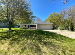 1003 Elmwood St, Dewitt, MI 48820