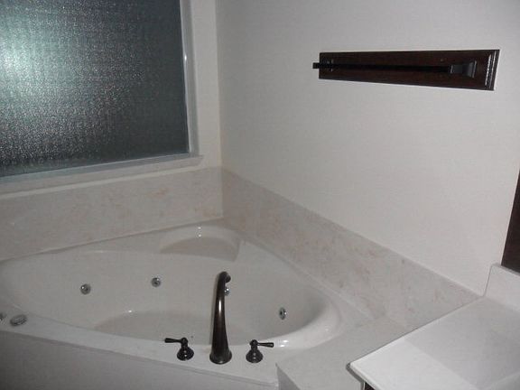 5th image of 4412 Quail Ave