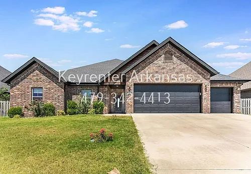 2400 Worthington Ave Photo 1