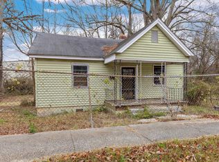 1215 S Bell St, Clinton, SC 29325