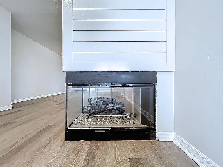 2881 Hammock Dr — Photo 6