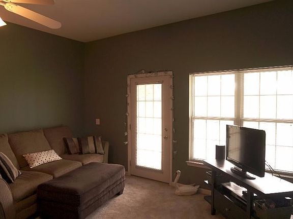 4th image of 1083 Joyce Ln #85