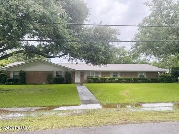 403 W Main St, Delcambre, LA 70528