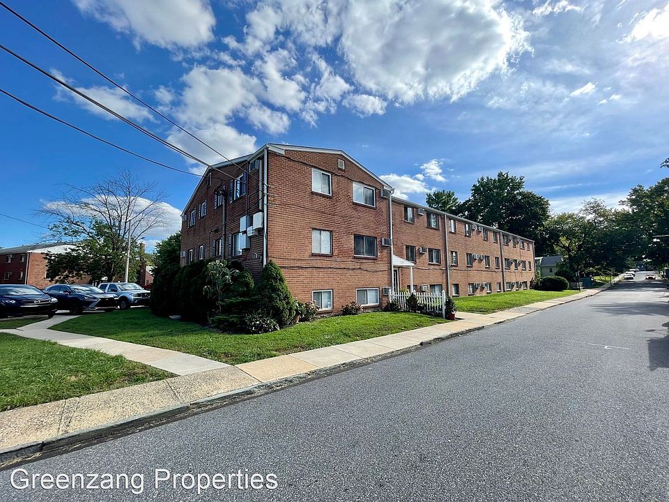 2nd image of 119 Bridge St #10469177