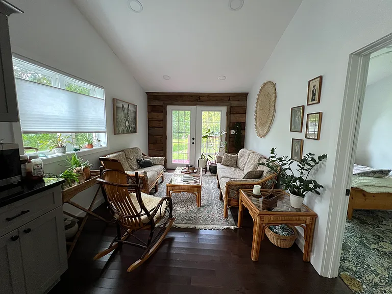 53 Rock City Rd — Photo 4