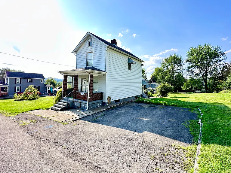 1413 Laurel Pl — Photo 7