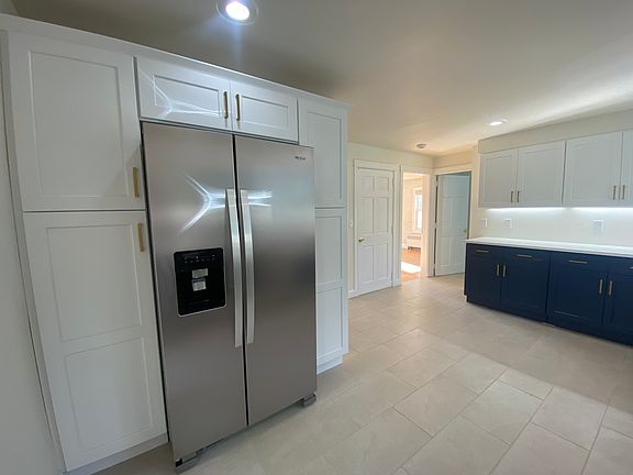 5th image of 491 Prospect St
