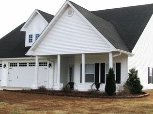 3 Country Club Rd, Mount Vernon, IL 62864