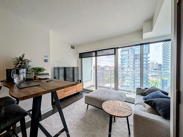 19 Bathurst St #1905 — Photo 7