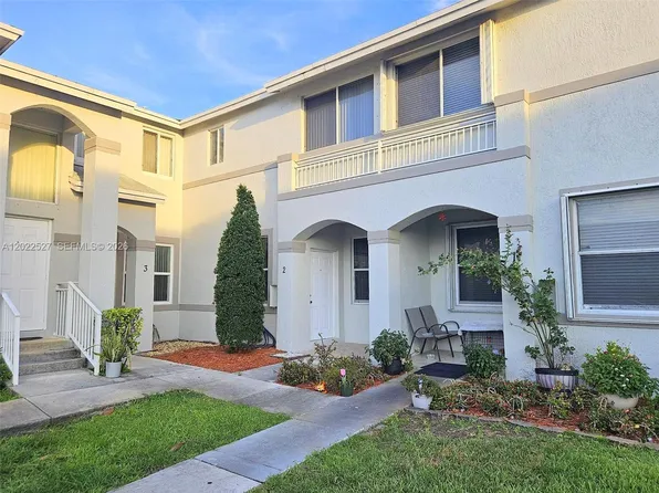 870 NE 212th Ter APT 2, Miami, FL 33179