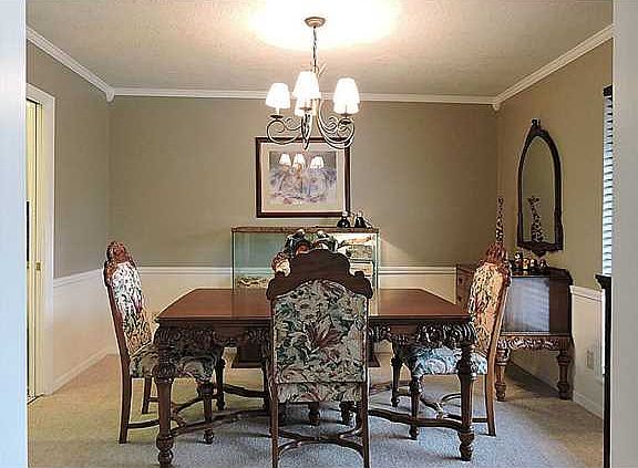 5th image of 305 Skyway Ln