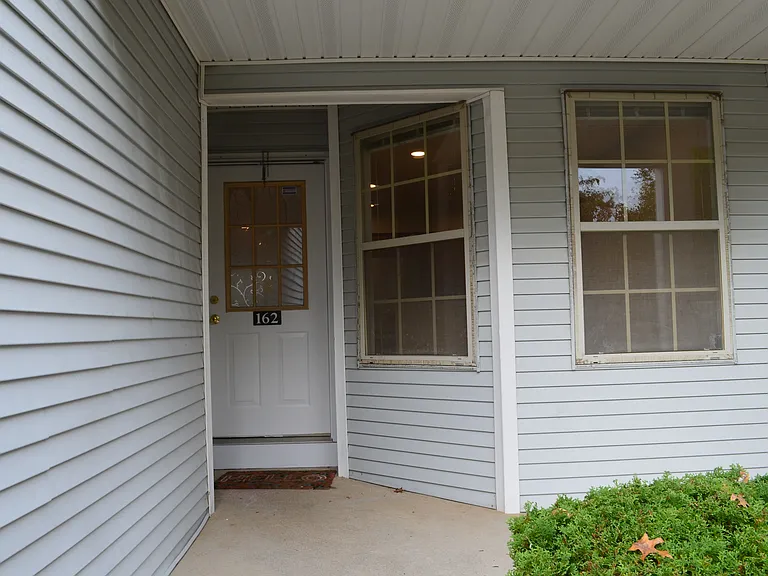 162 Salem Rd — Photo 3