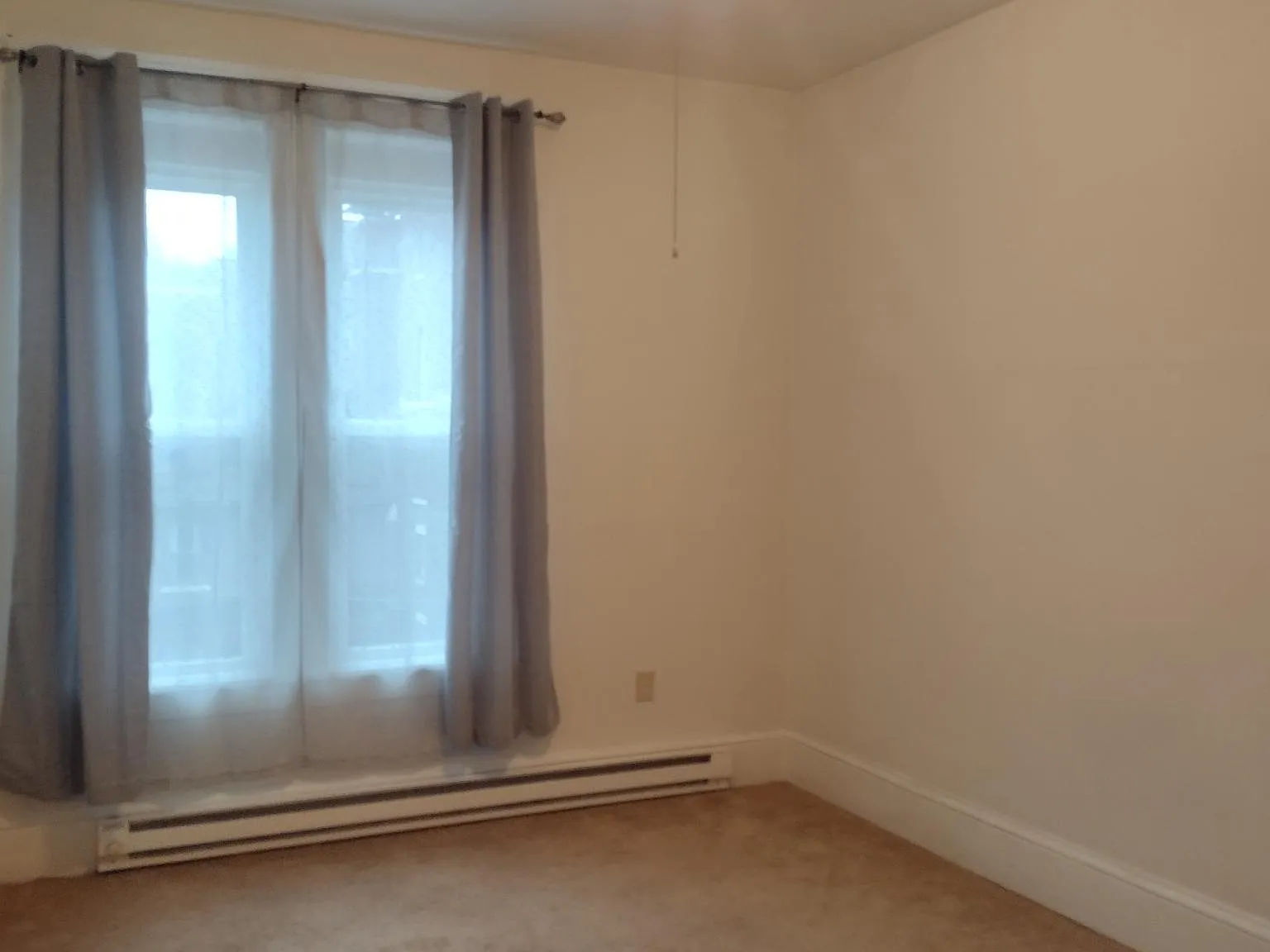 2 bed, 1.5 bath, 1000 sqft, $900 — Photo 4