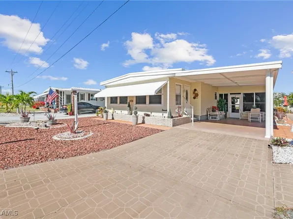 5471 Forest Park Dr, North Fort Myers, FL 33917