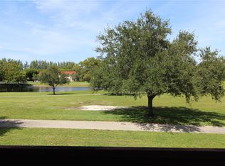 515 W Park Dr APT 14, Miami, FL 33172